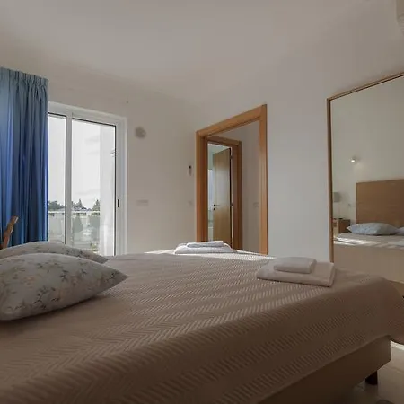 Hello Villas Апарт-отель Карвоейру