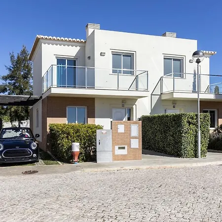 Hello Villas 4* Карвоейру