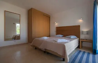 Апарт-отель Hello Villas 4*