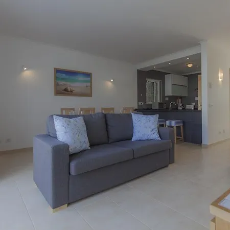 Hello Villas Aparthotel