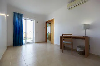 Aparthotel Hello Villas