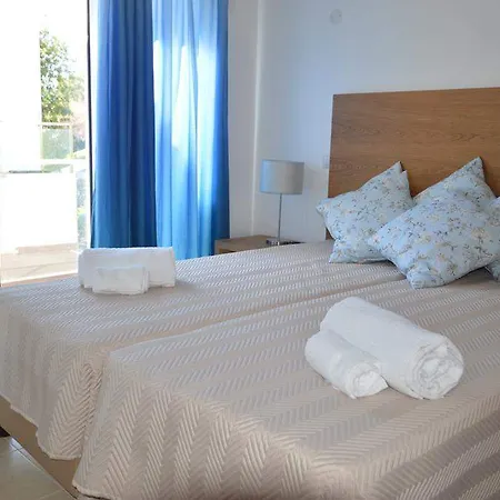 Hello Apartahotel Carvoeiro (Lagoa)