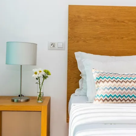 Hello Apartahotel