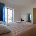 Апарт-отель Hello Villas Карвоейру