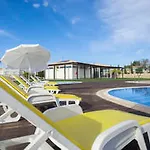 Hello Villas Aparthotel 4*